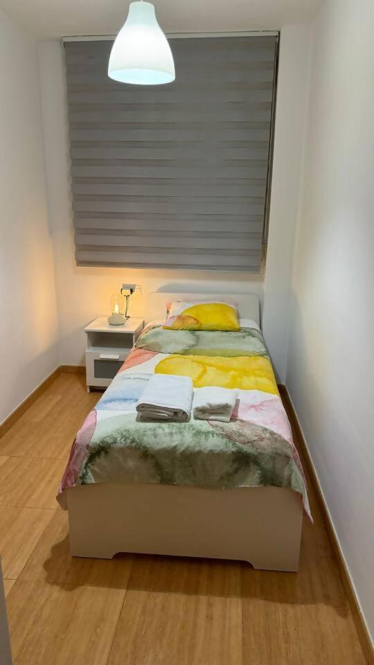 Apartamentos Felip 3 บูร์เรียนา ภายนอก รูปภาพ