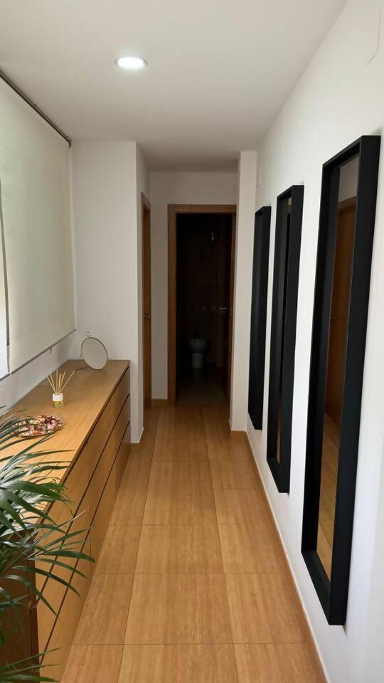 Apartamentos Felip 3 บูร์เรียนา ภายนอก รูปภาพ