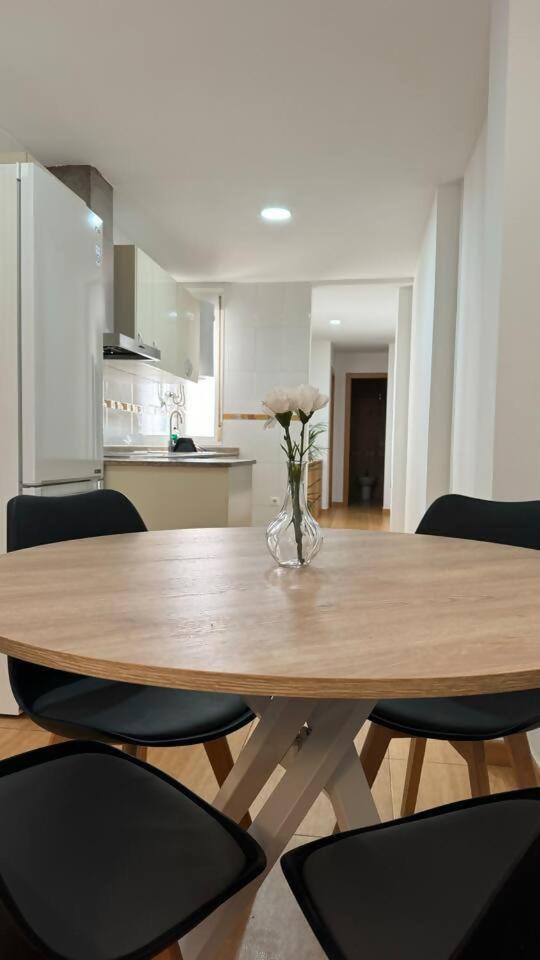 Apartamentos Felip 3 บูร์เรียนา ภายนอก รูปภาพ