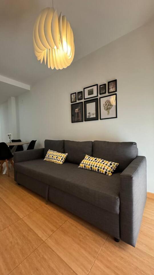Apartamentos Felip 3 บูร์เรียนา ภายนอก รูปภาพ